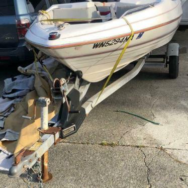 Bayliner Boat Capri 1990