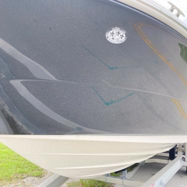 2006 Sea Ray 240 sundeck