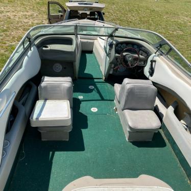 1999 Crownline 225br