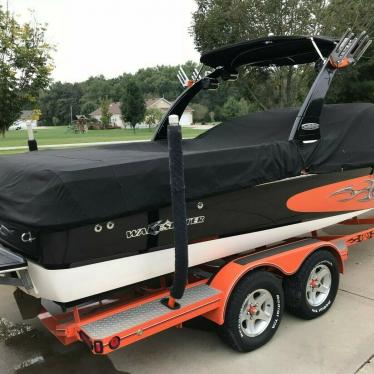 2005 Malibu wakesetter 23lsv