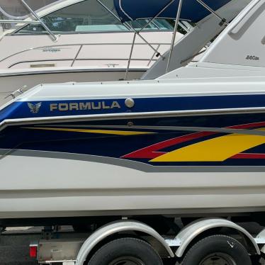 2007 Formula 280 b/r