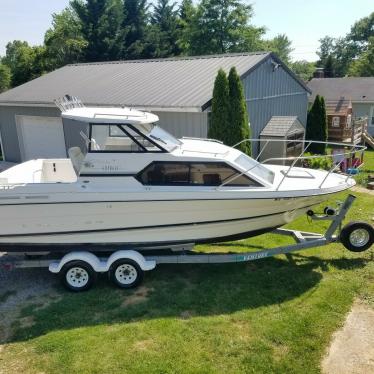 2000 Bayliner 2452