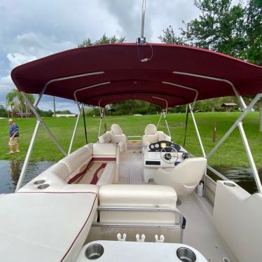 2003 Hurricane 226r fundeck / fish package