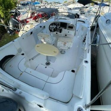 2012 Hurricane sundeck 231