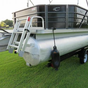 2015 Crestliner 230 classic pontoon