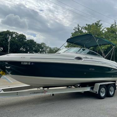 2005 Sea Ray 240 sundeck