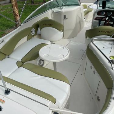 2005 Sea Ray 240 sundeck