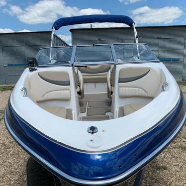 2006 Glastron 5.0 gl 220hp