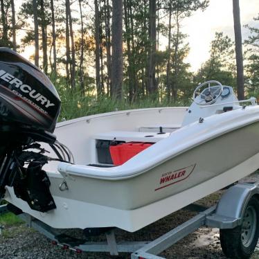 2017 Boston Whaler 150 super sport