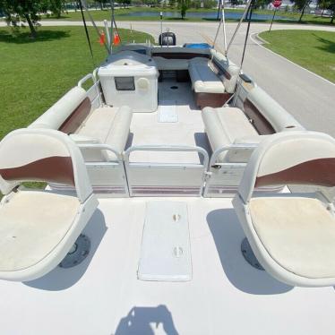 2001 Hurricane 226 fundeck