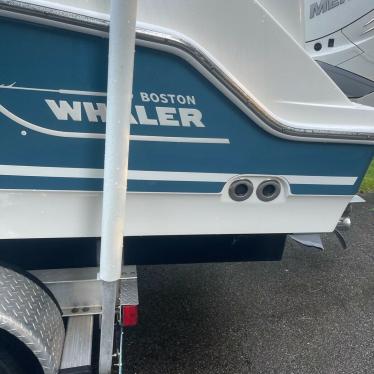 2017 Boston Whaler 230 outrage