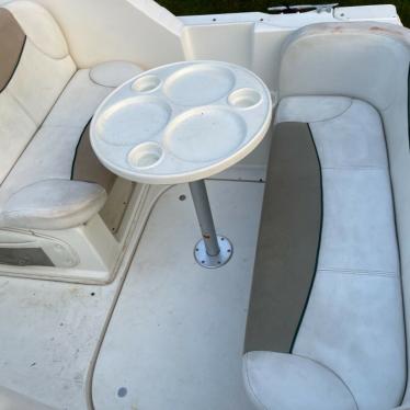 2000 Rinker 242 fiesta vee