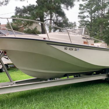 1989 Boston Whaler outrage 25