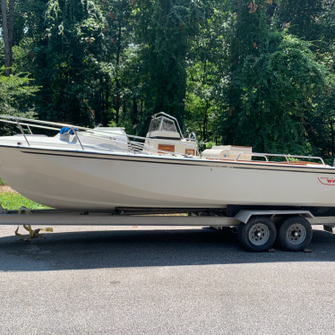 1989 Boston Whaler outrage 25