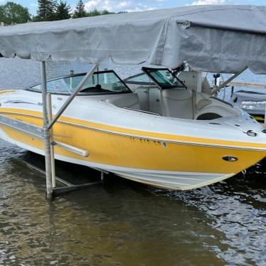 2007 Rinker captiva 246