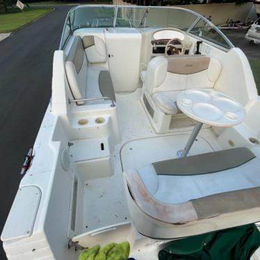 2000 Rinker 242 fiesta vee