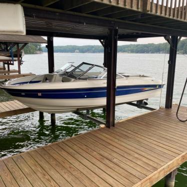 2005 Bayliner 185