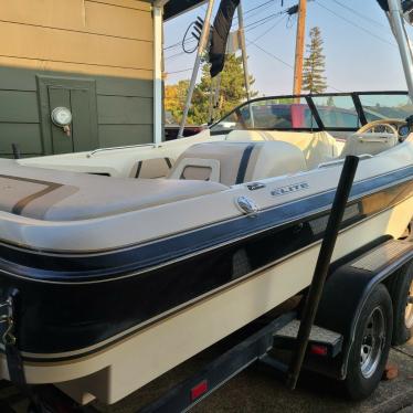 2000 Centurion elite bowrider