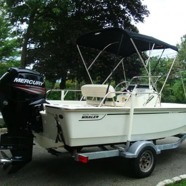 2018 Boston Whaler 115 ct