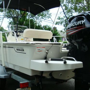 2018 Boston Whaler 115 ct