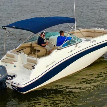 2015 Hurricane 2486 sun deck