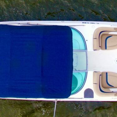 2015 Hurricane 2486 sun deck