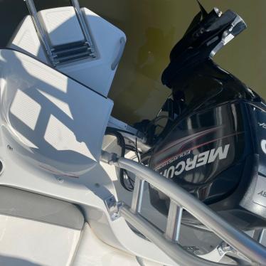 2016 Bayliner element e16