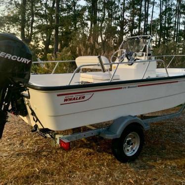 2010 Boston Whaler 170 montauk