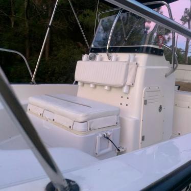 2010 Boston Whaler 170 montauk