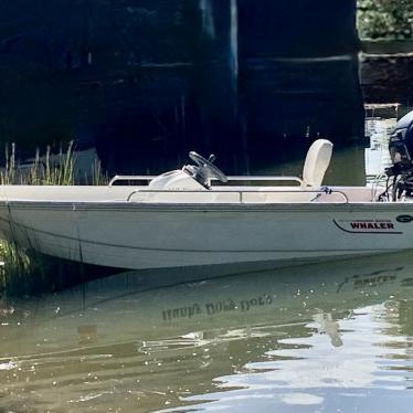 2008 Boston Whaler 110 sport