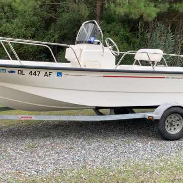 2011 Boston Whaler 170 montauk