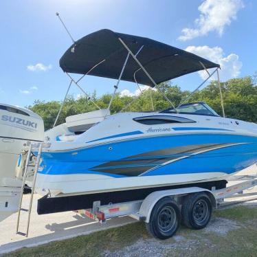 2019 Hurricane sundeck 2410