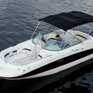 2013 Hurricane 2400 sundeck