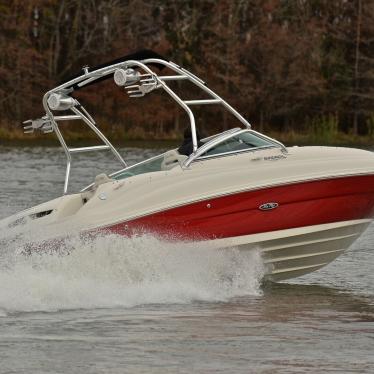 2007 Sea Ray 220 sundeck