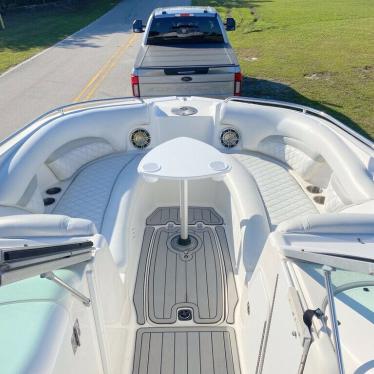 2012 Hurricane 2400 sundeck