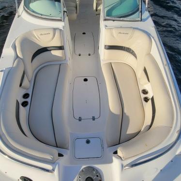 2011 Hurricane sundeck 2400