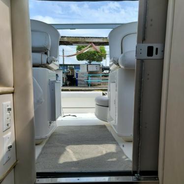 2000 Sea Ray 330 express