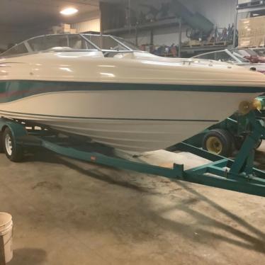 1996 Rinker 232 captiva