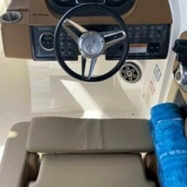 2015 Sea Ray 290 sundeck