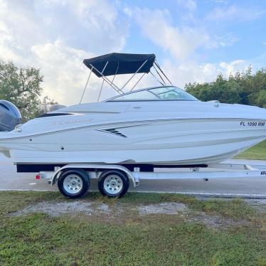 2018 Crownline e 23xs