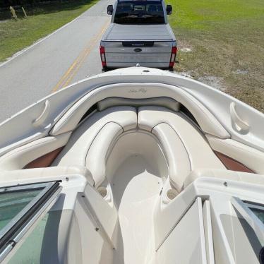 2004 Sea Ray 200 sundeck! only 200 hours!