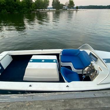 1977 Mastercraft 351 windsor