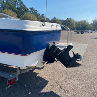 2005 Bayliner 210 cu