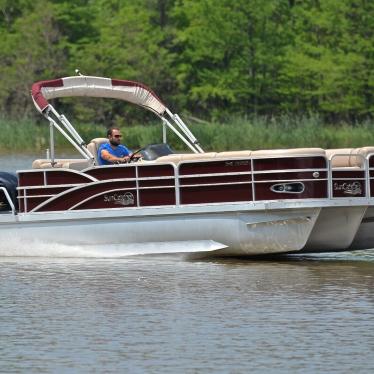 SUN CATCHER X322C TRITOON ...225 HP ... ONLY 140 HOURS 2015 for sale ...