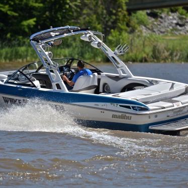 2012 Malibu wakesetter 247 lsv