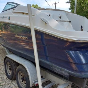 2015 Hurricane sundeck 2200ob