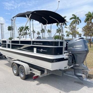 2012 Hurricane 226 fundeck