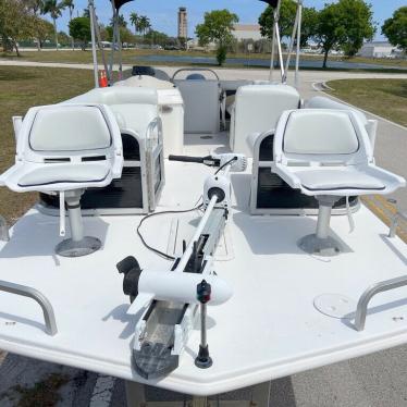 2012 Hurricane 226 fundeck