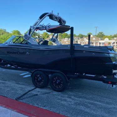 2021 Mastercraft xt25