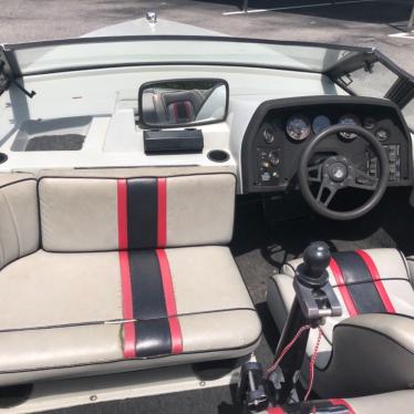 1987 Mastercraft prostar 190